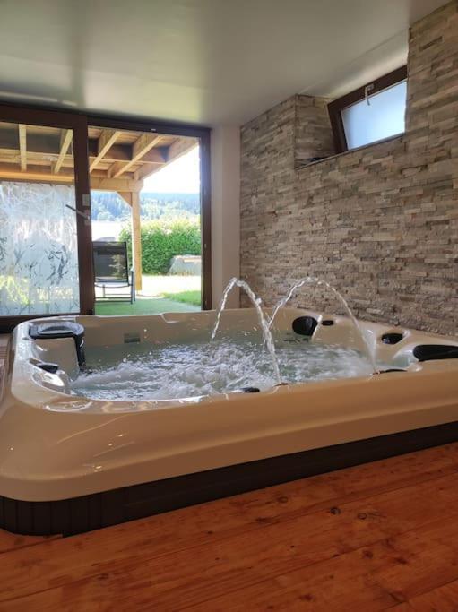 Gite Papillon 6 A14 Personnes - Jacuzzi Жерарме Экстерьер фото