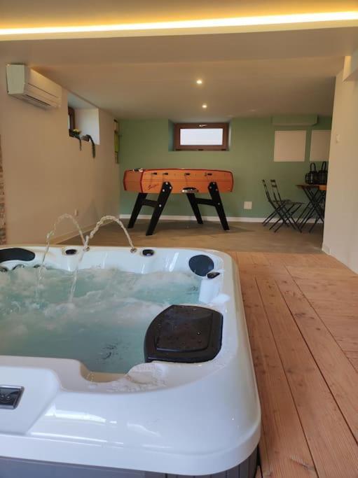 Gite Papillon 6 A14 Personnes - Jacuzzi Жерарме Экстерьер фото
